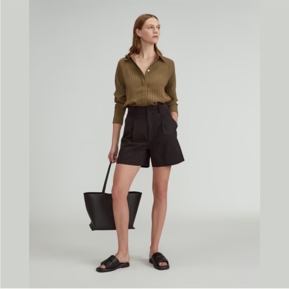 Only Pants - Drape Short in black size Large